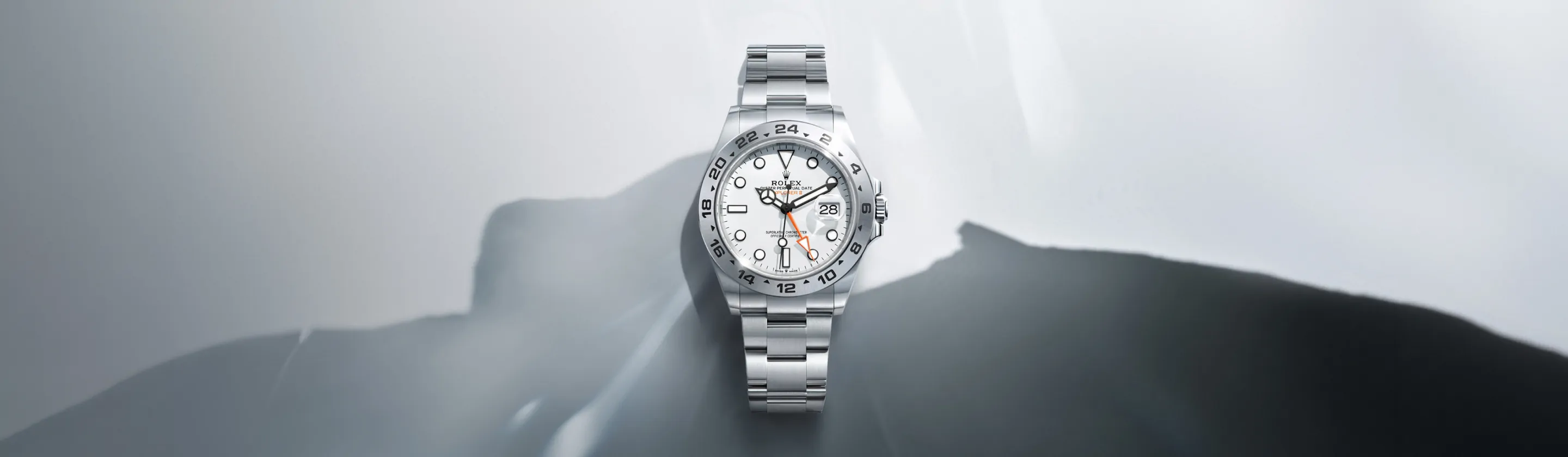 rolex-explorer-ii-cover-m226570-0001-landscape