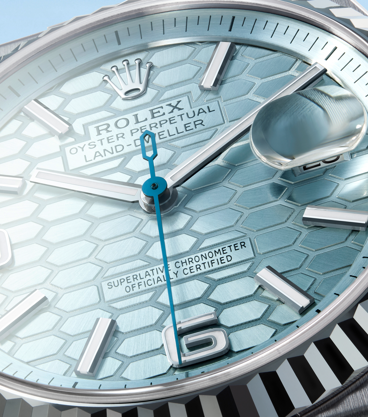 rolex-the-land-dweller-dial-with-honeycomb-motif_m127336-0001_2501fj_004-landscape